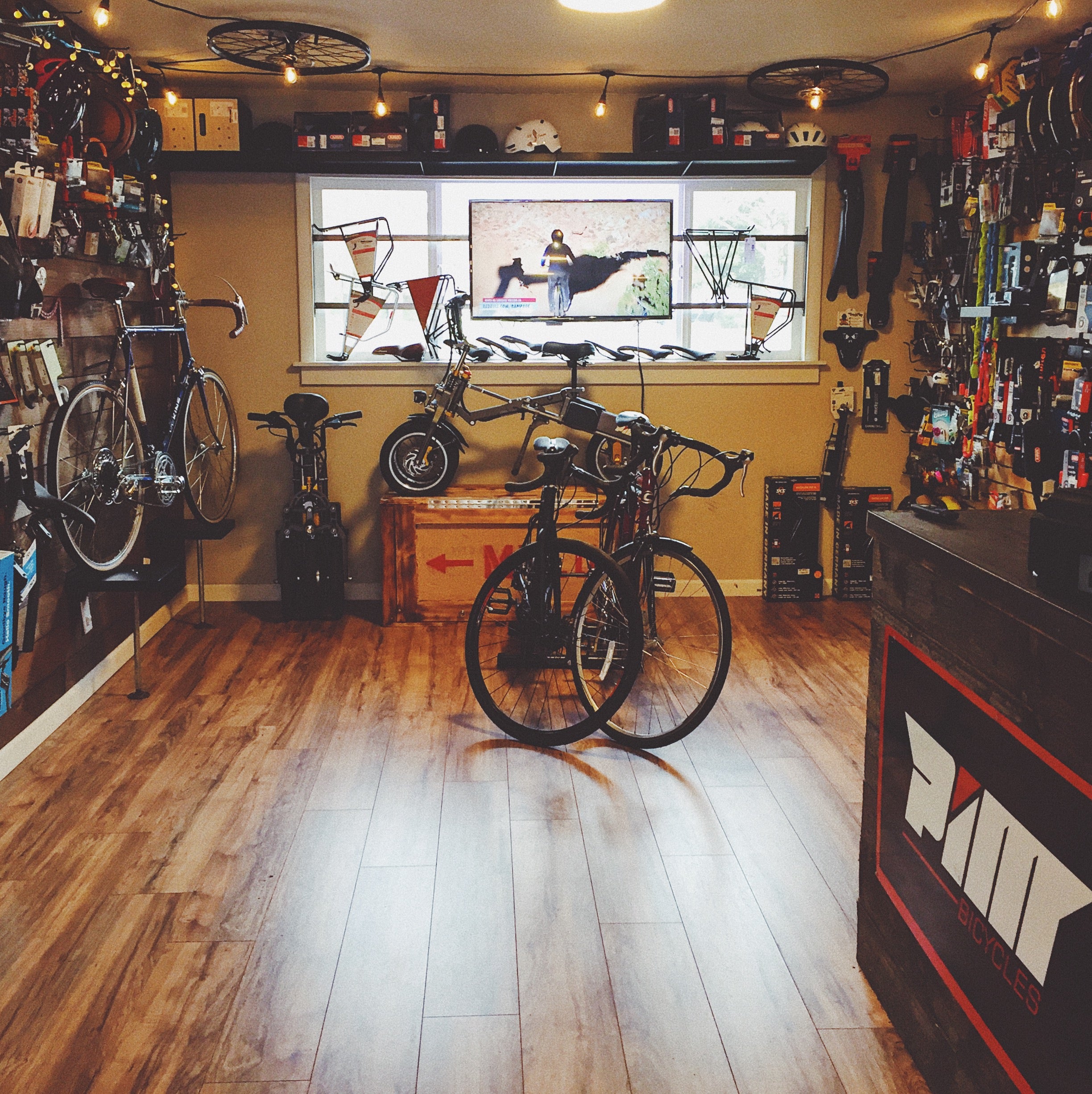 The discount bike cave