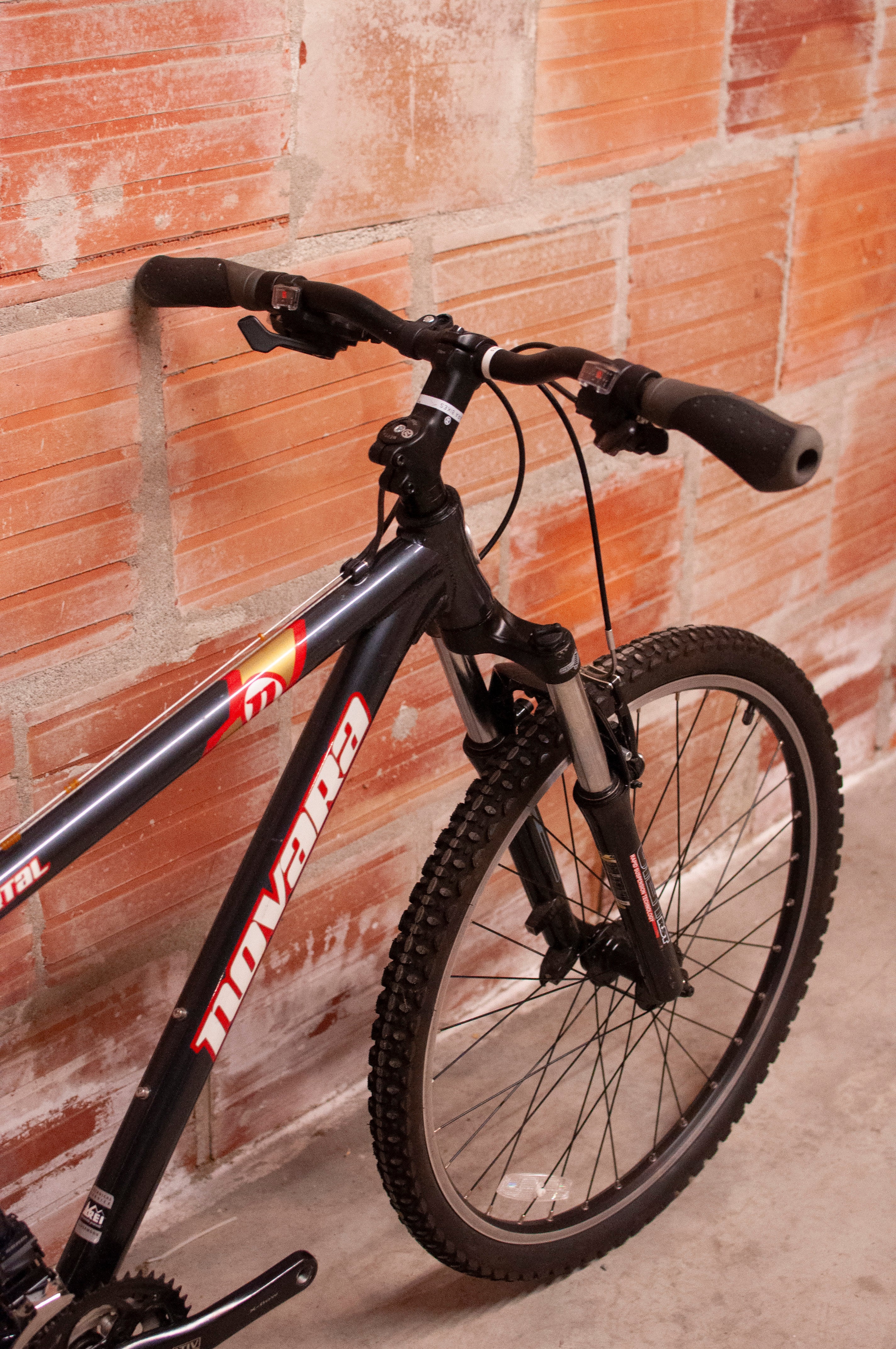 Novara 6061 hot sale mountain bike