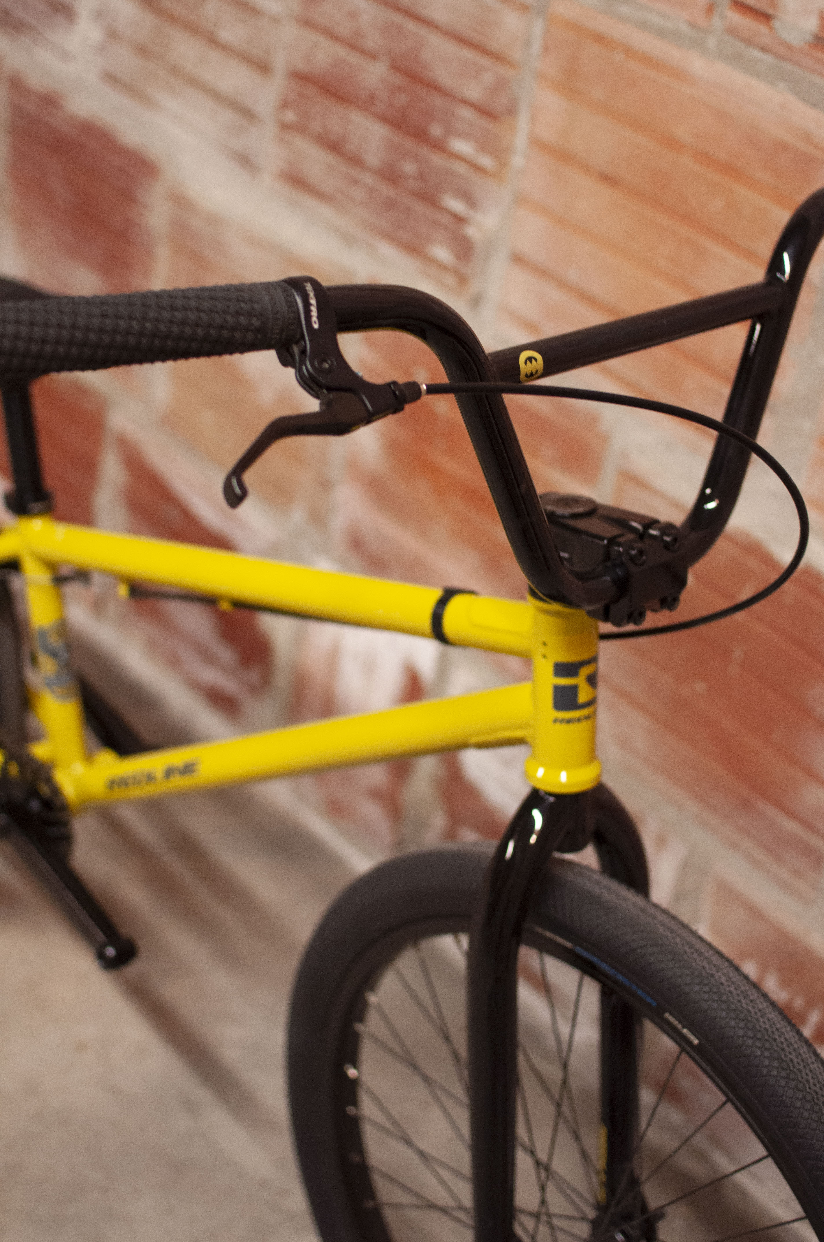 Redline bikes asset discount 24 freestyle bmx