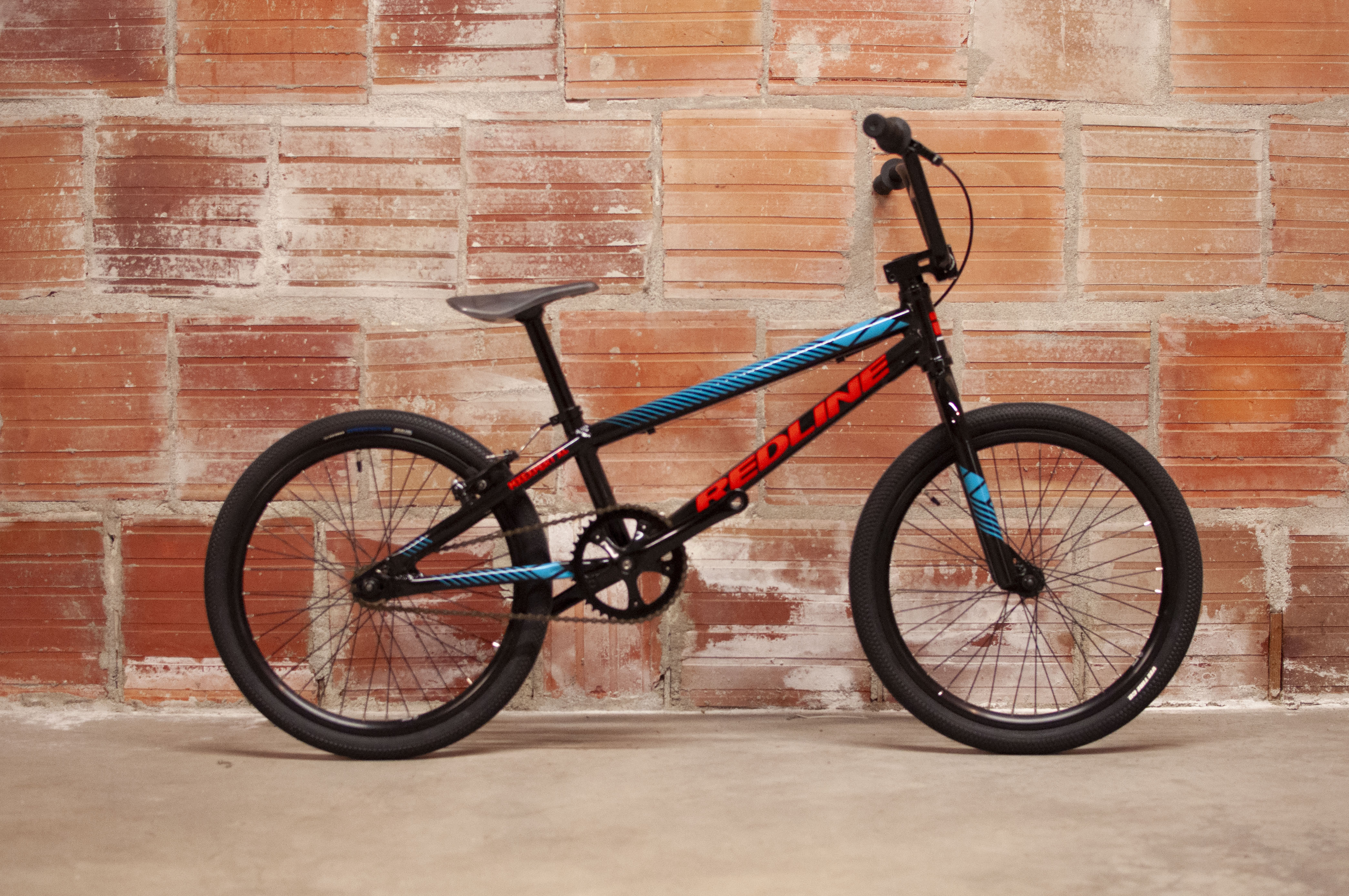 Redline MX Expert XL BMX Racing Bike Black Red Blue Cycle Coffee