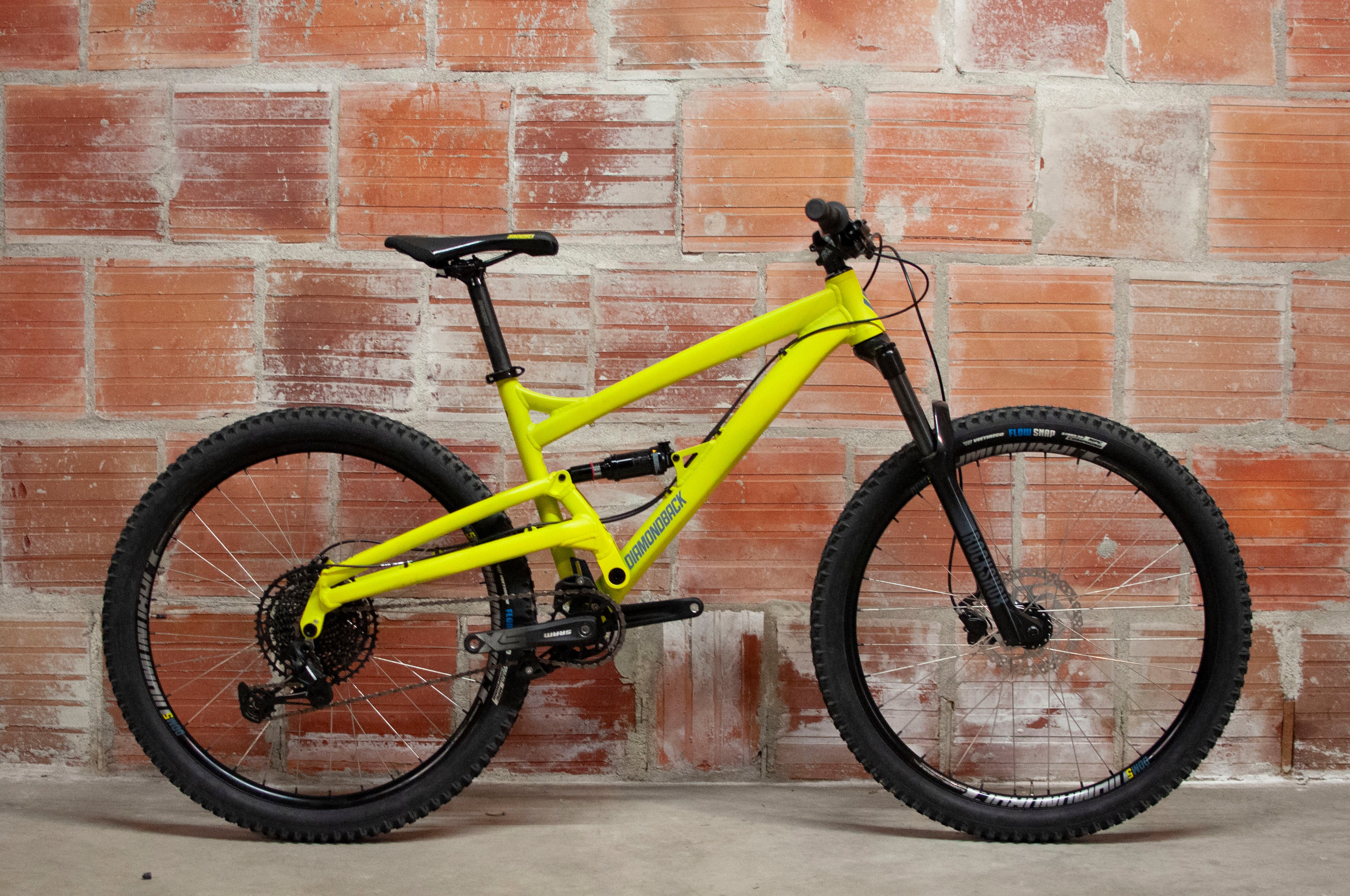 Diamondback Atroz 3 Full Suspension Mountain Bike MD 44cm Yellow Cycle Coffee